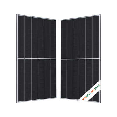 620Watt PV แผ่นแสงอาทิตย์ Inmetro รับรองครึ่งเซลล์ Perc 210mm สําหรับที่อยู่อาศัย