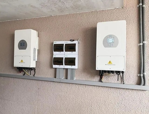 ระบบพลังงานแสงอาทิตย์บ้าน 10kW ที่ใช้พลังงานจากแผ่นพลังงานแสงอาทิตย์ 10000w ชุดและที่เก็บของรวม