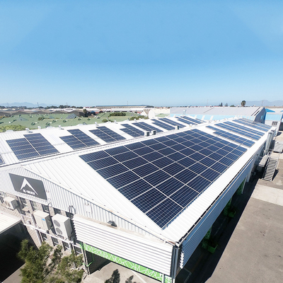 40kw 127V ระบบพลังงานบนเครือข่ายบนเครือข่าย เครื่องควบคุมการชาร์จแสงอาทิตย์สําหรับการติดตั้งบนพื้นดิน